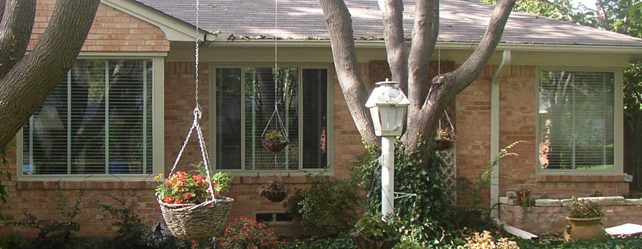 Alside vinyl windows are a Dallas area favorite but the installation is the key to making them look and work correctly.